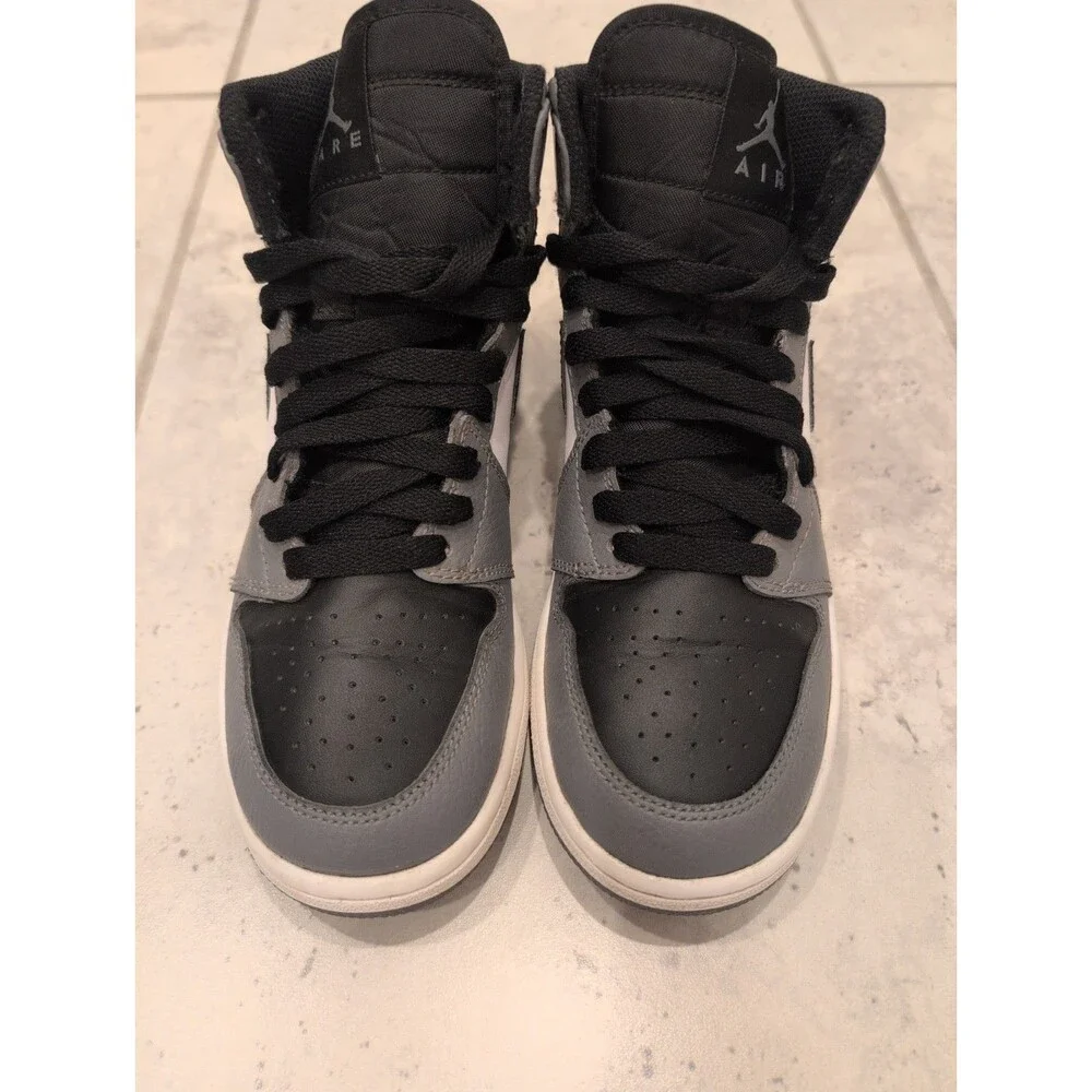 Air Jordan 1 Retro High OG Rare Air Cool Grey GS Youth Size 4Y 705300-024 Nike